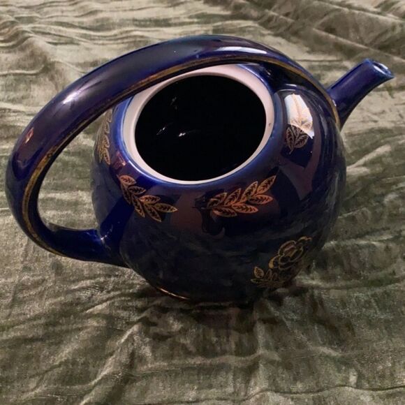 Hall Cobalt Blue Airflow Tea pot 6 Cup Art Deco Gold Trim - Picture 3 of 4